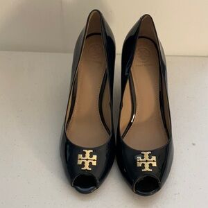 Chic Black Wedges with Gold Detailing